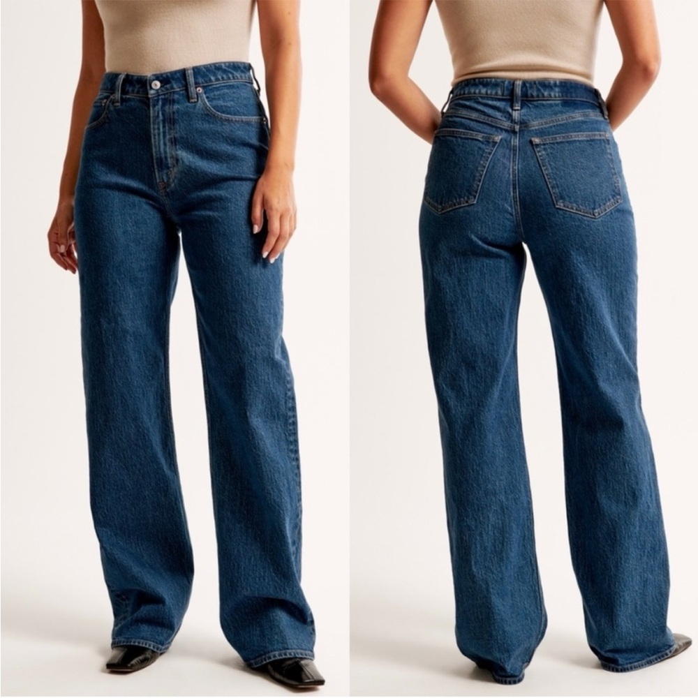 Abercrombie & Fitch curve love high-rise 90s relaxed jeans in a dark brown 26L